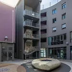 Fiorea - Center With Private Garage Parking Πούλα
