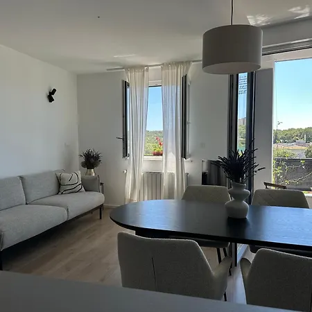 Fiorea Apartmán Pula