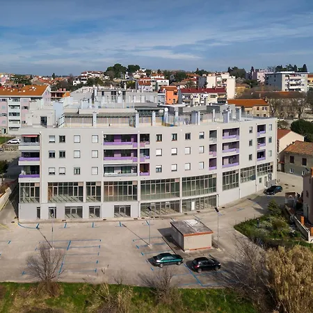Fiorea - Center With Private Garage Parking Apartamento